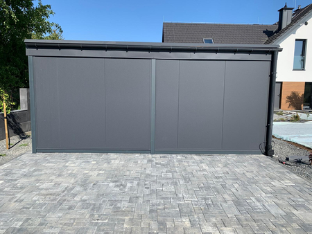 Einzelcarport + Abstellraum auf der Rückseite - Wellblech- 4x Jalousie Premium Wand